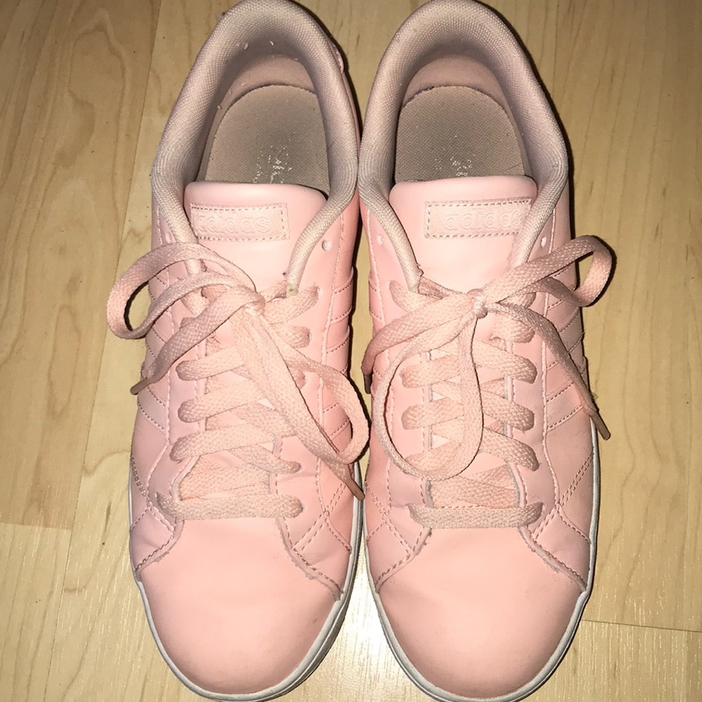 !! FLASH SALE!! ADIDAS SNEAKER